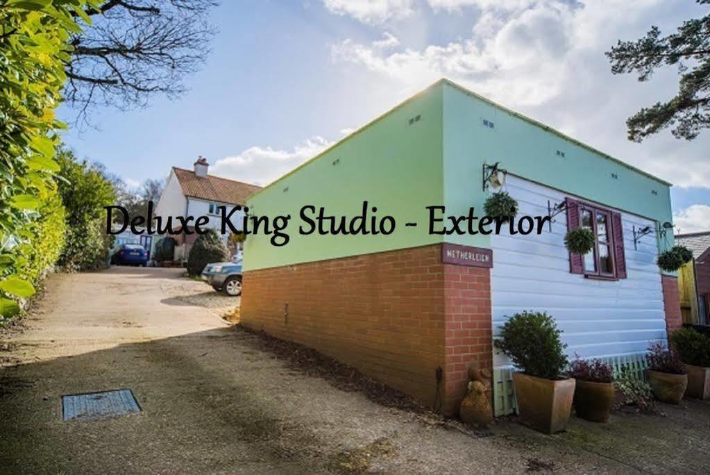 Cozy Snug Room, Short Drive To Lyme Regis, Crackling Fireplace, Private Balcony & Stunning Countryside Views, Free Private Parking & Wifi Axminster Exterior foto