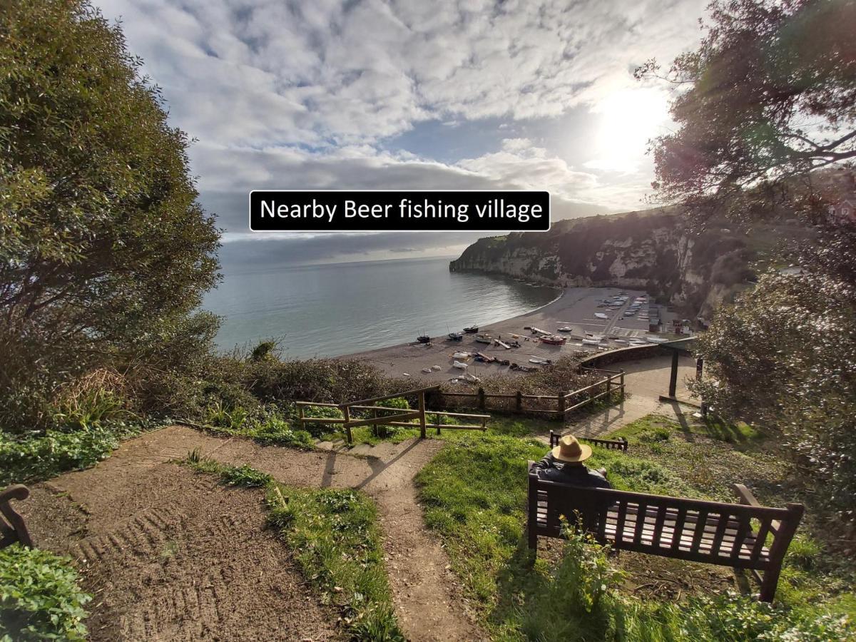Cozy Snug Room, Short Drive To Lyme Regis, Crackling Fireplace, Private Balcony & Stunning Countryside Views, Free Private Parking & Wifi Axminster Exterior foto